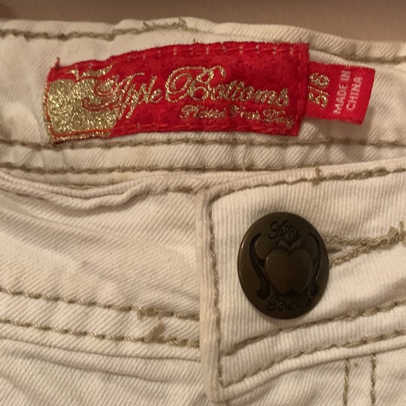 Apple bottoms three quarter jeans for women size US 6 - Picture 3 of 4